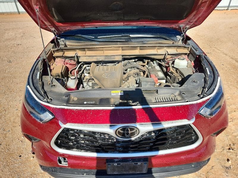 2023 TOYOTA HIGHLANDER XLE 12
