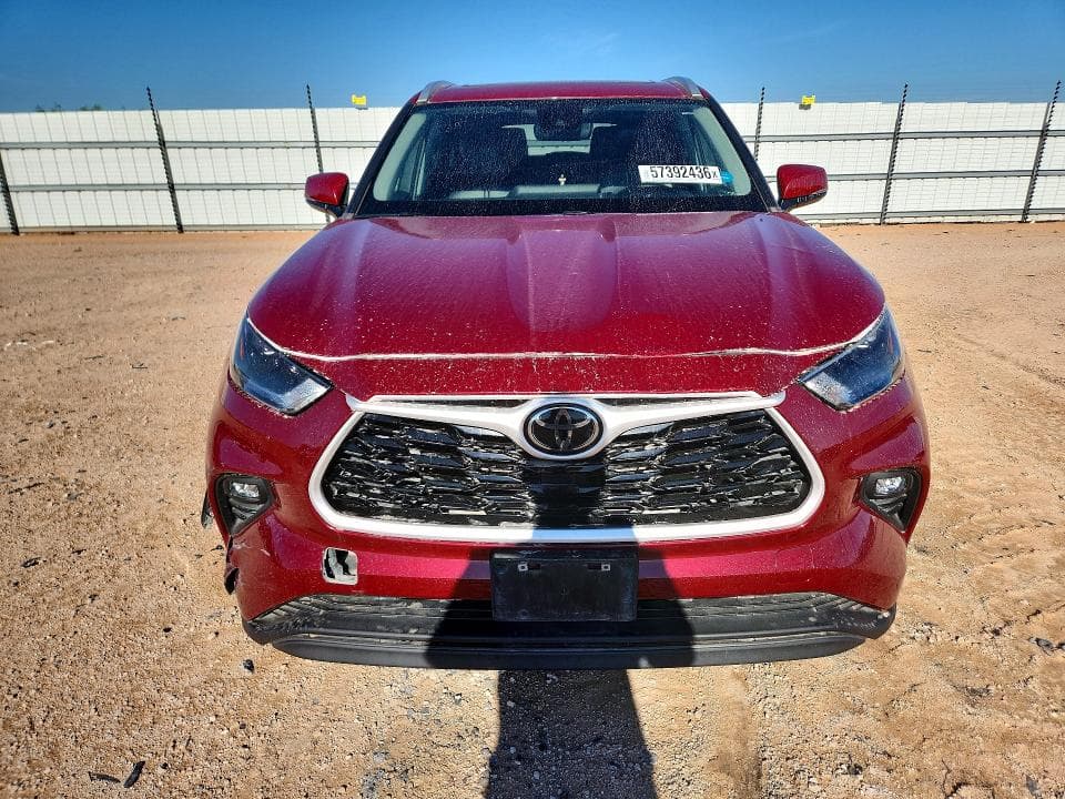 2023 TOYOTA HIGHLANDER XLE 5