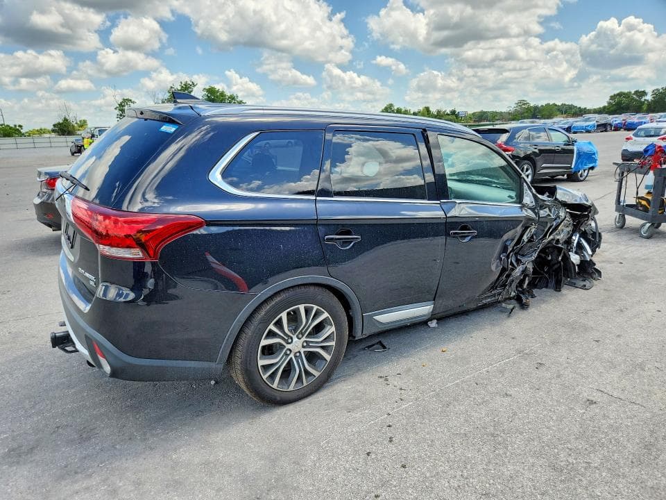 2017 MITSUBISHI OUTLANDER SE 3