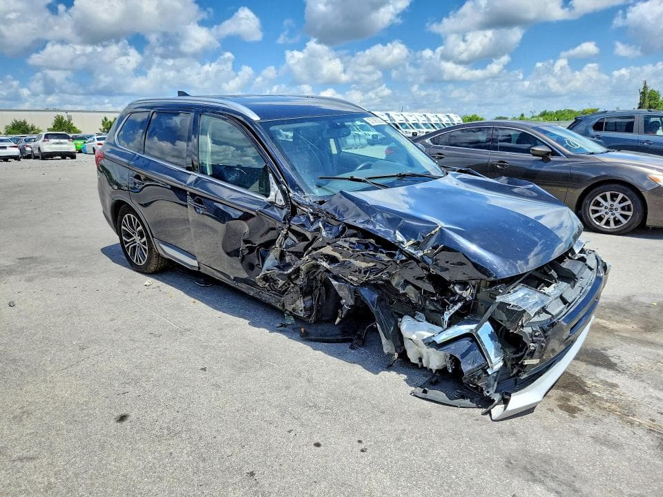 2017 MITSUBISHI OUTLANDER SE 4
