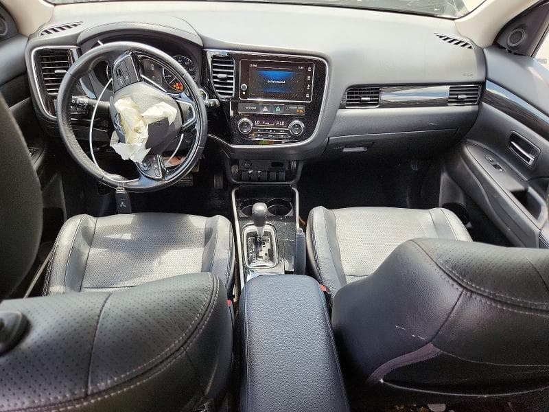 2017 MITSUBISHI OUTLANDER SE 8