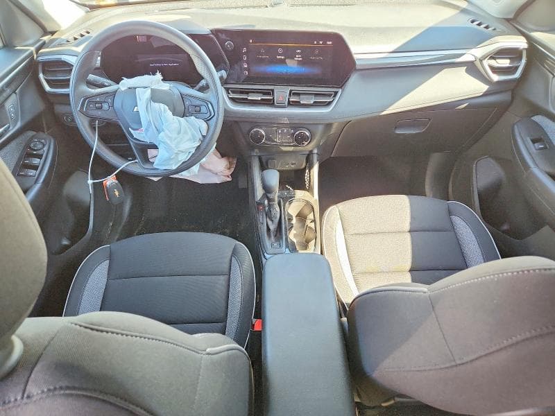 2025 CHEVROLET TRAILBLAZER LS LS 8
