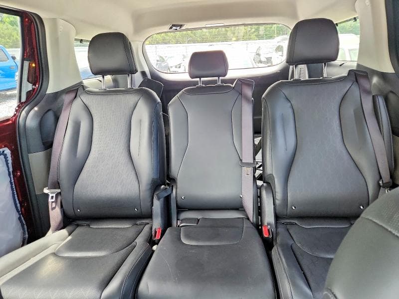 2025 KIA CARNIVAL EX 10