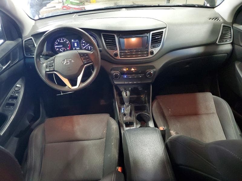 2017 HYUNDAI TUCSON SE SE 8