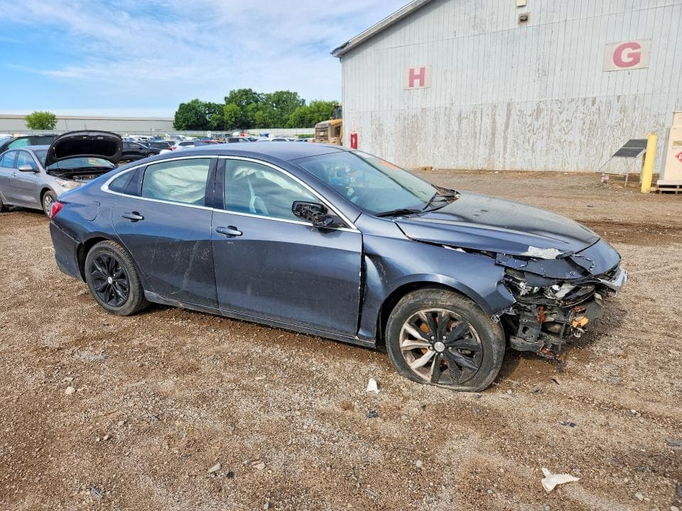 2019 CHEVROLET MALIBU LT LT 4