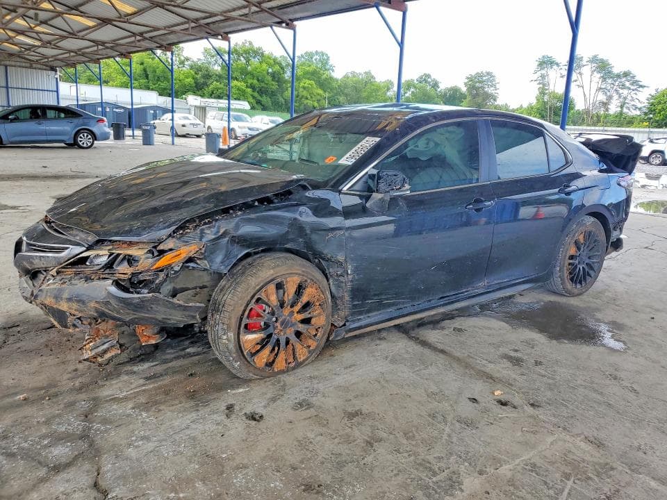 2022 TOYOTA CAMRY SE - 1