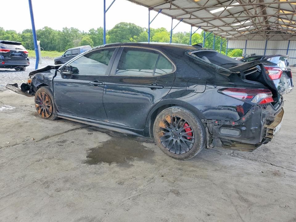 2022 TOYOTA CAMRY SE 2