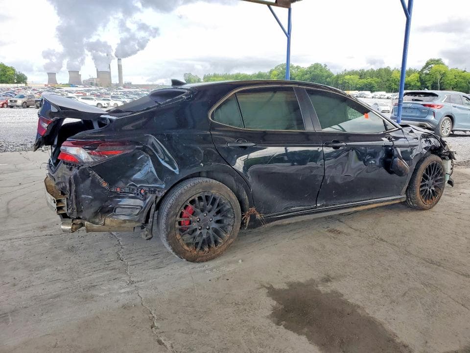 2022 TOYOTA CAMRY SE 3