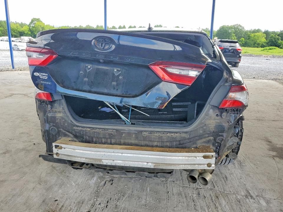 2022 TOYOTA CAMRY SE 6