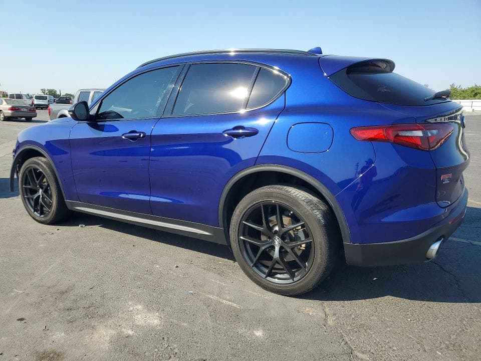 2021 ALFA ROMEO STELVIO SPORT 2