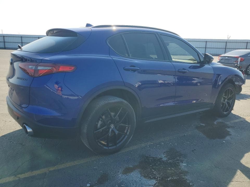 2021 ALFA ROMEO STELVIO SPORT 3