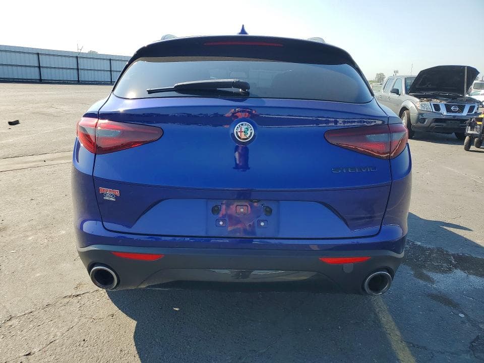 2021 ALFA ROMEO STELVIO SPORT 6