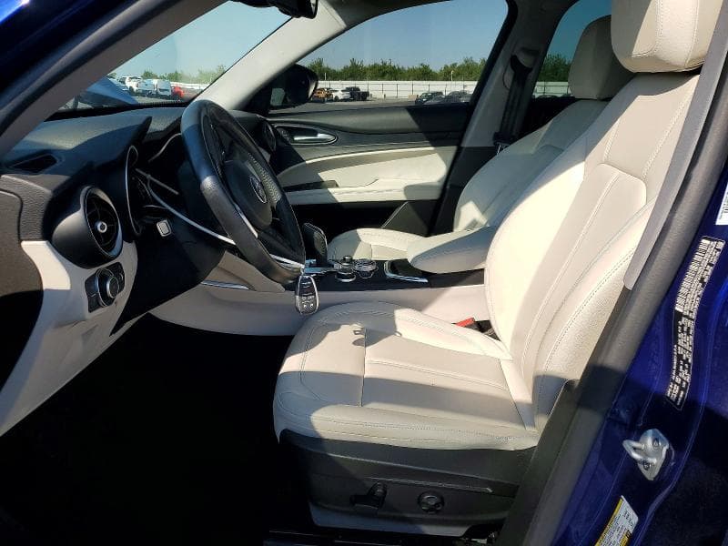 2021 ALFA ROMEO STELVIO SPORT 7