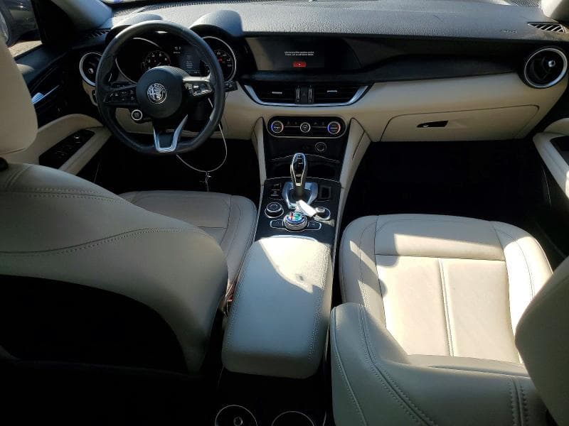 2021 ALFA ROMEO STELVIO SPORT 8