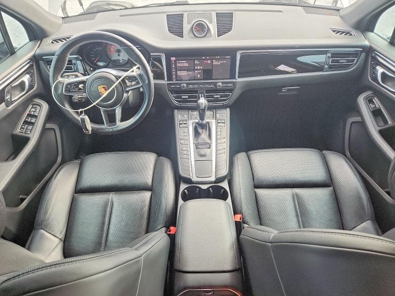 2020 PORSCHE MACAN S 8