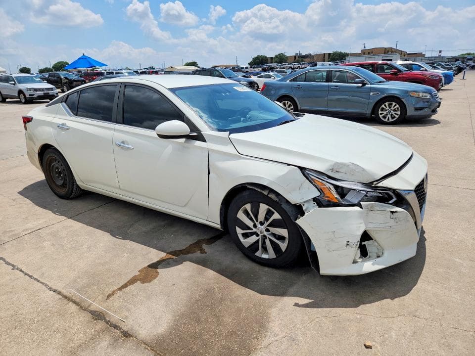 2019 NISSAN ALTIMA S 4