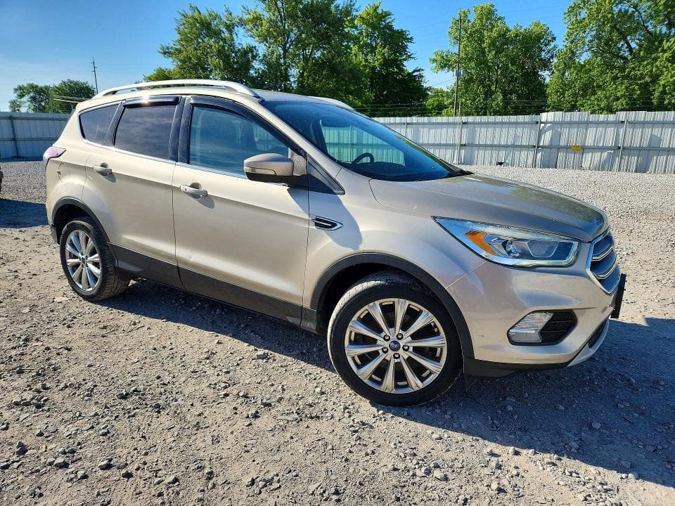 2017 FORD ESCAPE TITANIUM TITANIUM 4