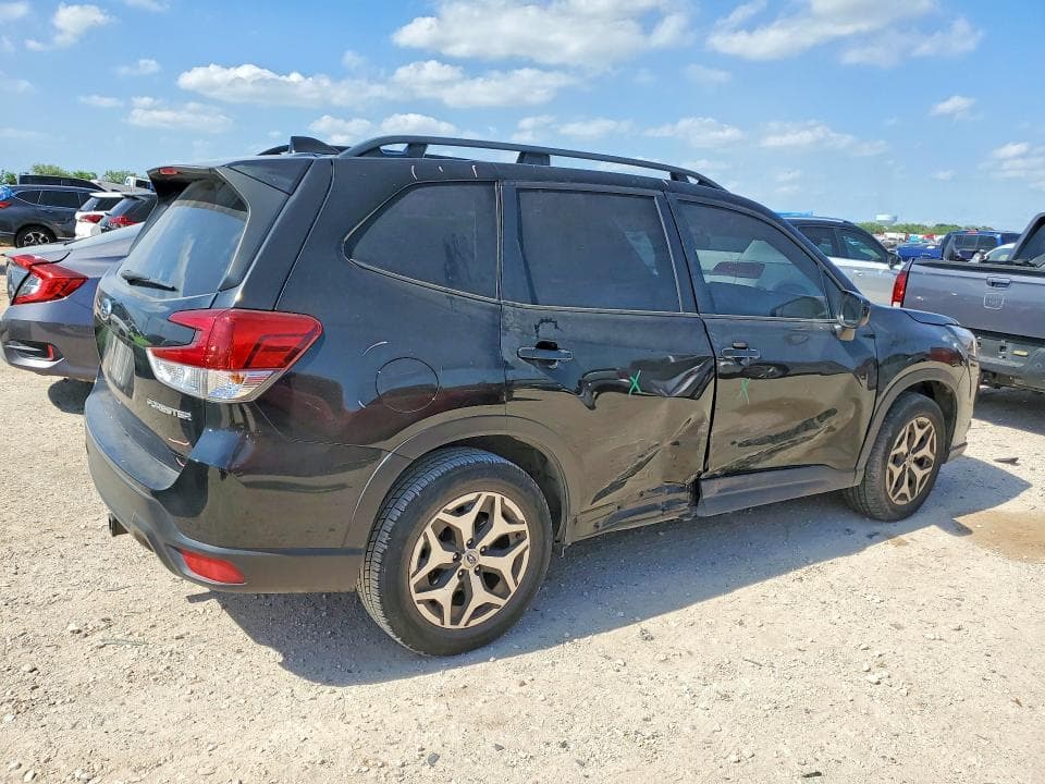 2022 SUBARU FORESTER PREMIUM 3