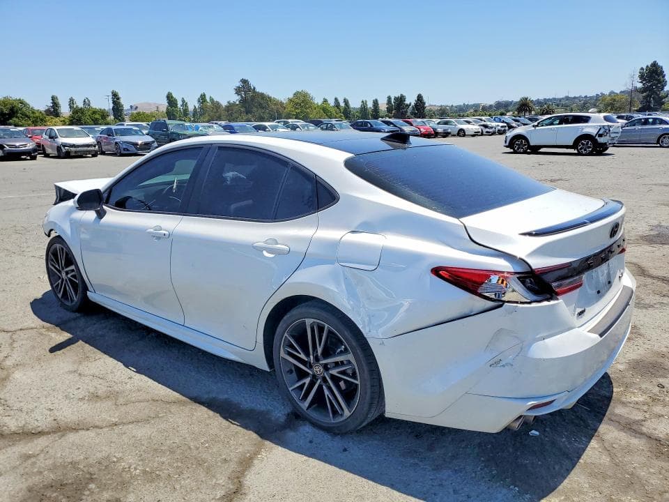 2025 TOYOTA CAMRY XSE 2