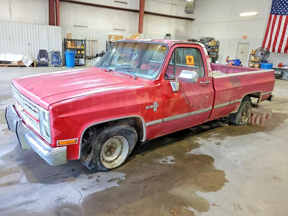 1985 CHEVROLET C10 2