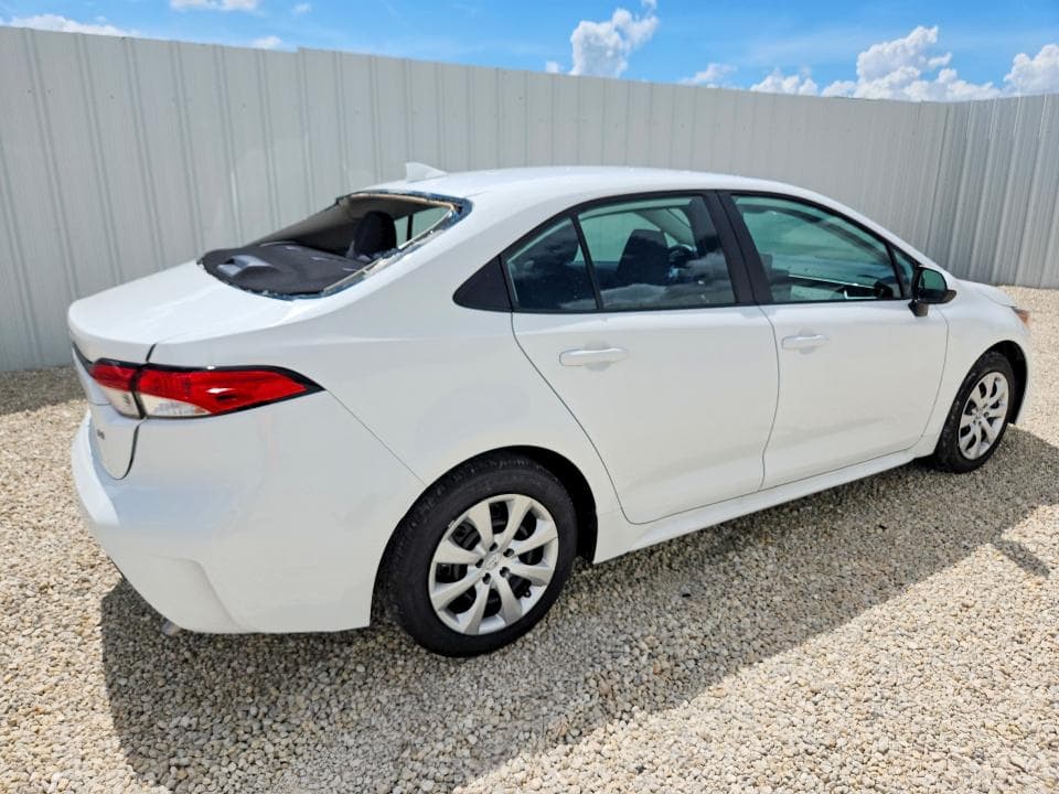 2026 TOYOTA COROLLA LE 3
