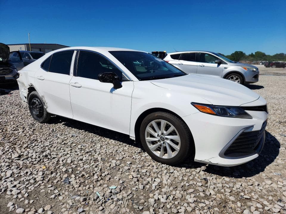 2021 TOYOTA CAMRY LE LE 4