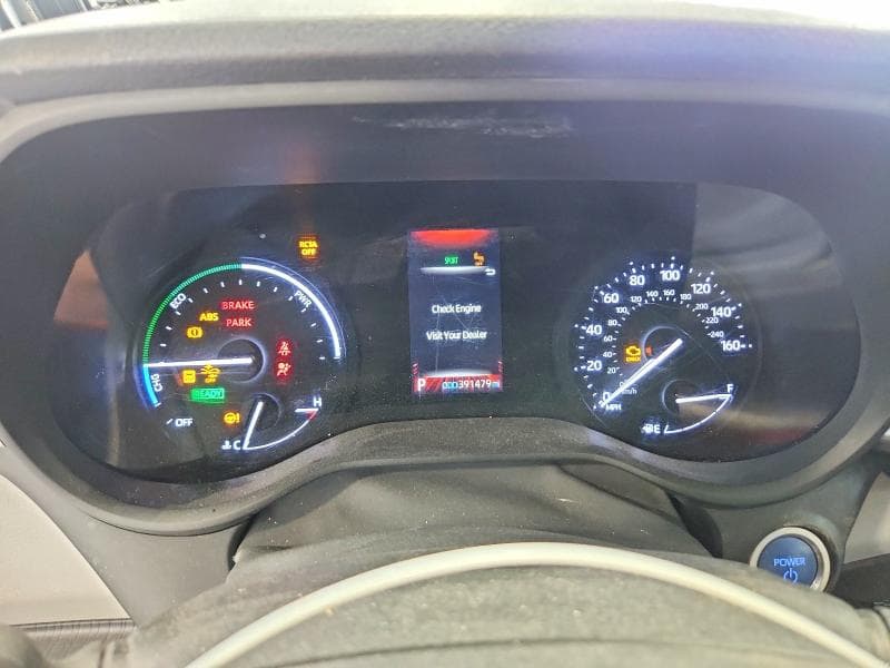 2022 TOYOTA SIENNA LE LE 9