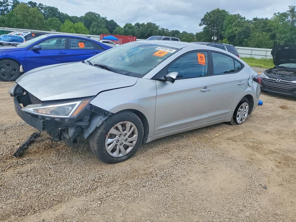 2019 HYUNDAI ELANTRA SE 1
