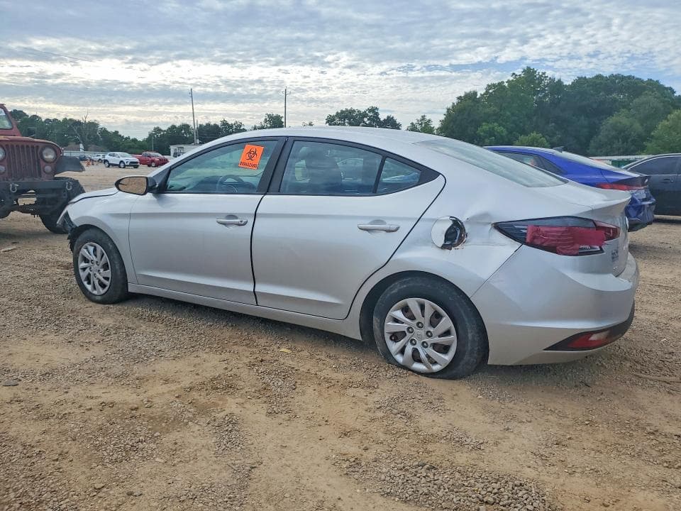 2019 HYUNDAI ELANTRA SE 2