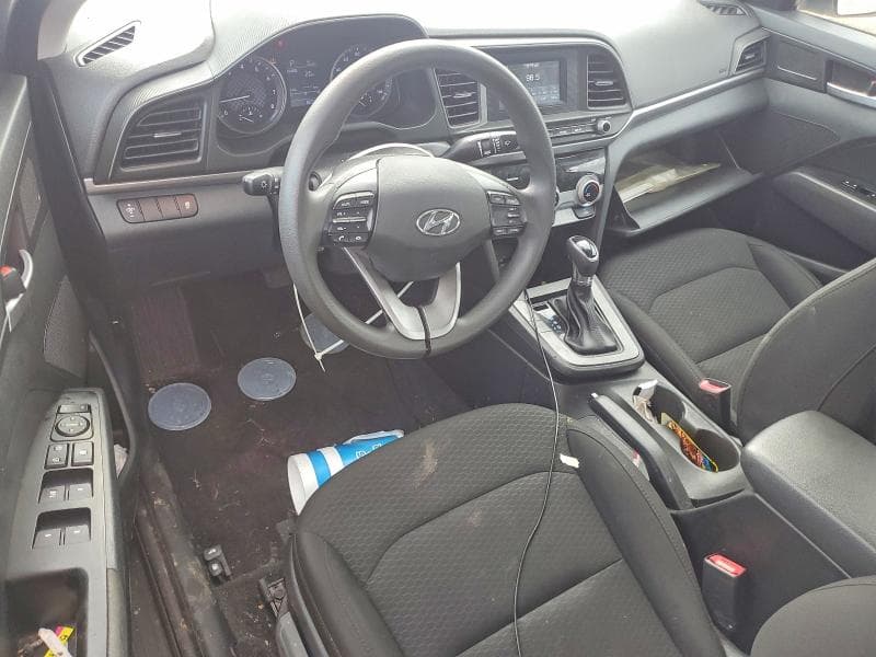 2019 HYUNDAI ELANTRA SE 8