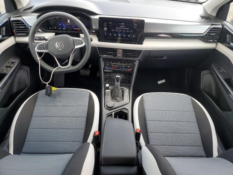 2025 VOLKSWAGEN TAOS S S 8