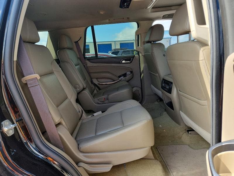 2017 GMC YUKON SLT 11