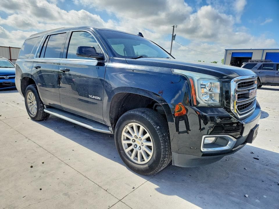 2017 GMC YUKON SLT 4