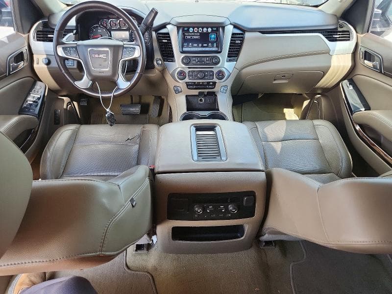 2017 GMC YUKON SLT 8