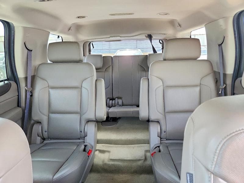2017 GMC YUKON SLT 10