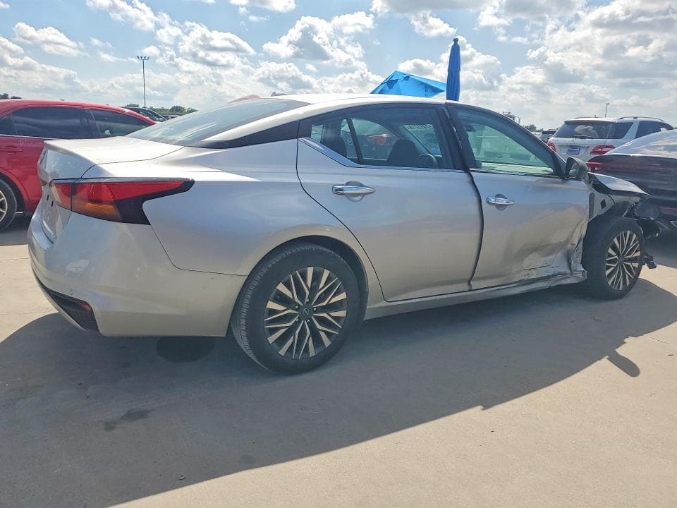 2025 NISSAN ALTIMA SV 3