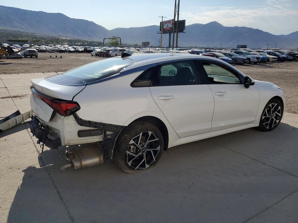 2025 KIA K5 3