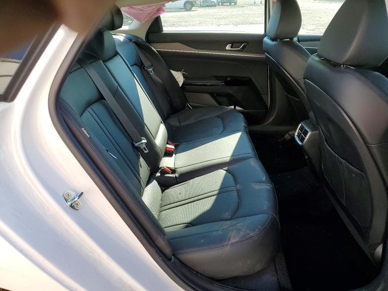 2025 KIA K5 10