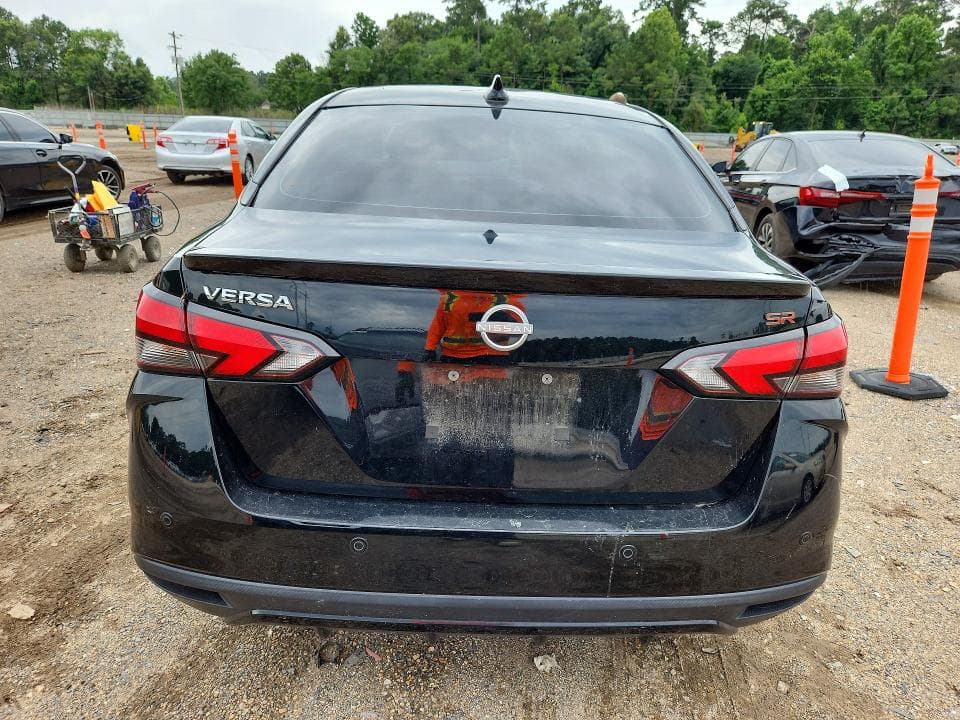 2024 NISSAN VERSA SR 6
