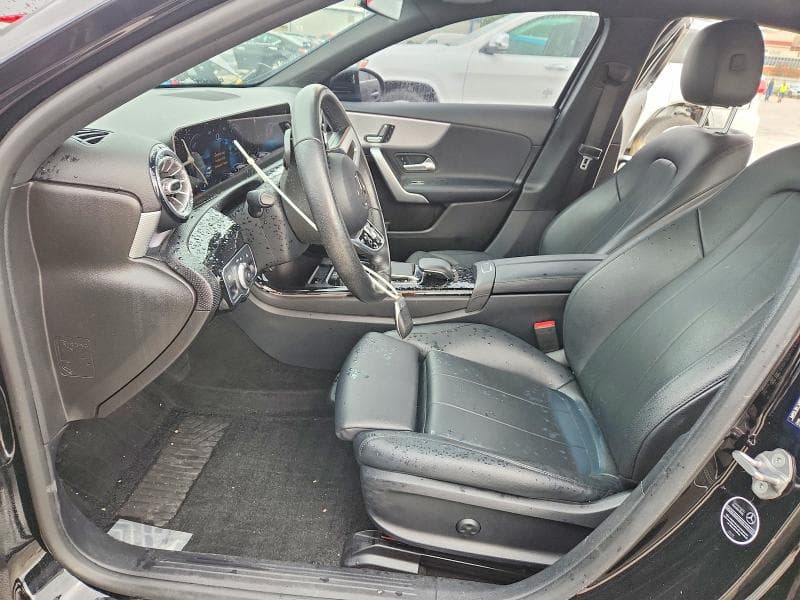2020 MERCEDES-BENZ A 220 7