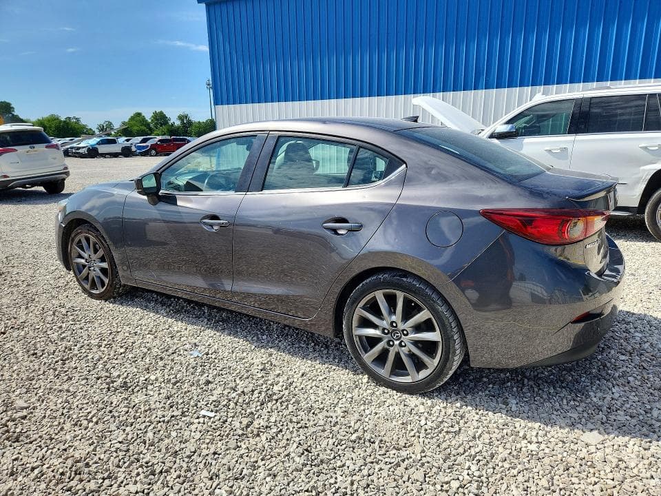 2018 MAZDA 3 TOURING 2