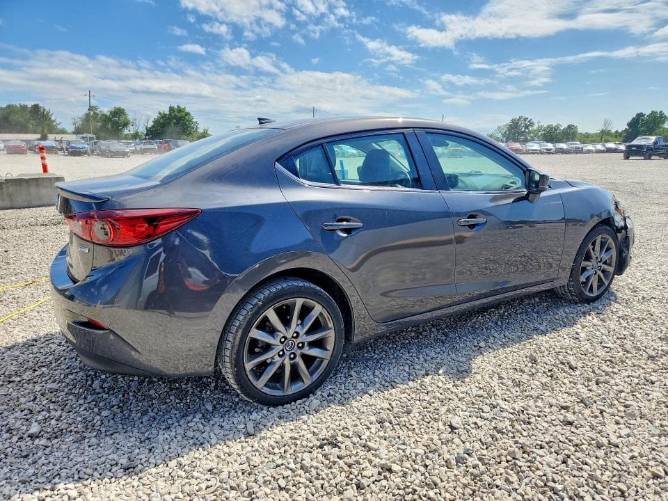 2018 MAZDA 3 TOURING 3