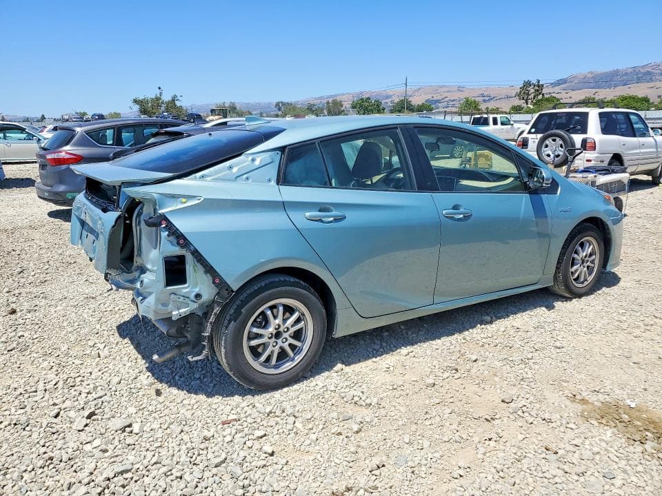2018 TOYOTA PRIUS TWO 3