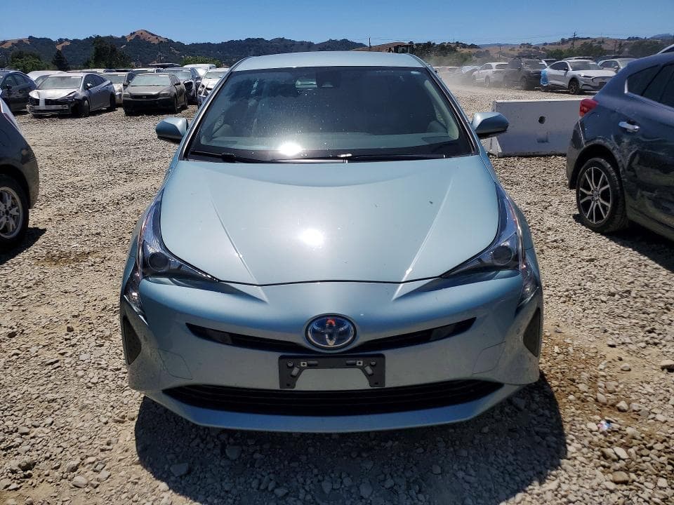 2018 TOYOTA PRIUS TWO 5