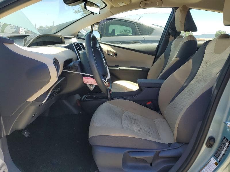 2018 TOYOTA PRIUS TWO 7