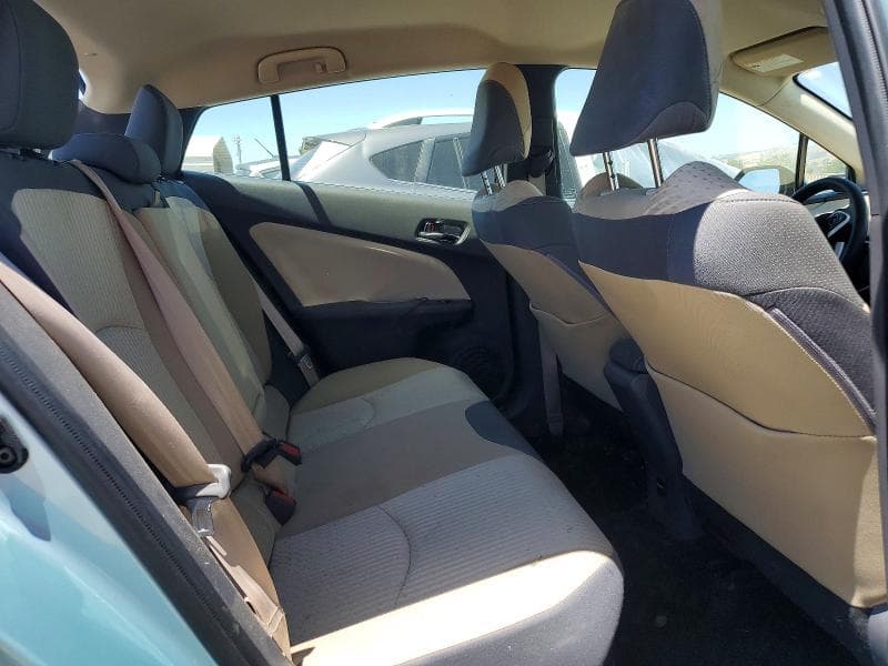 2018 TOYOTA PRIUS TWO 10