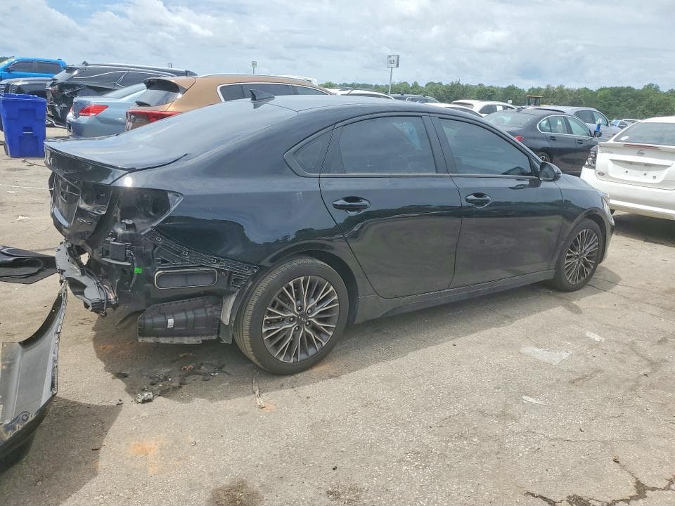 2023 KIA FORTE GT LINE 3