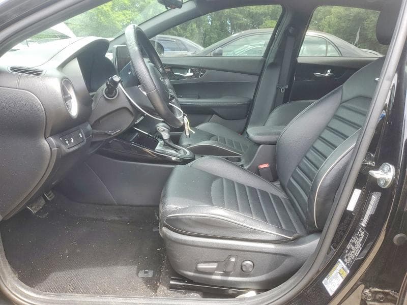 2023 KIA FORTE GT LINE 7