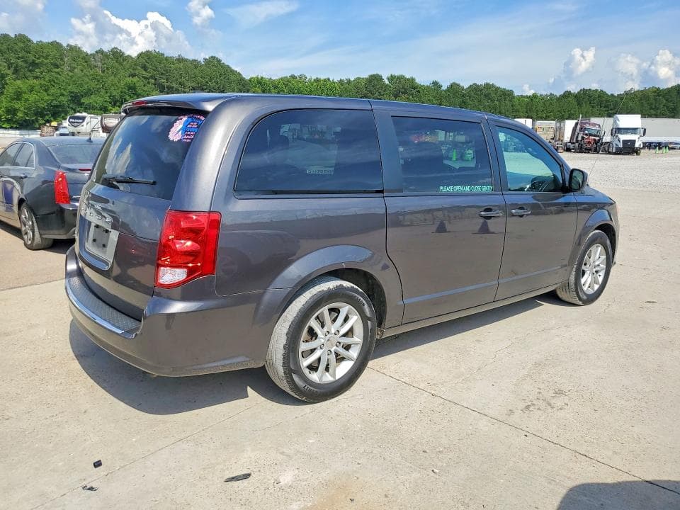 2020 DODGE GRAND CARAVAN SE 3