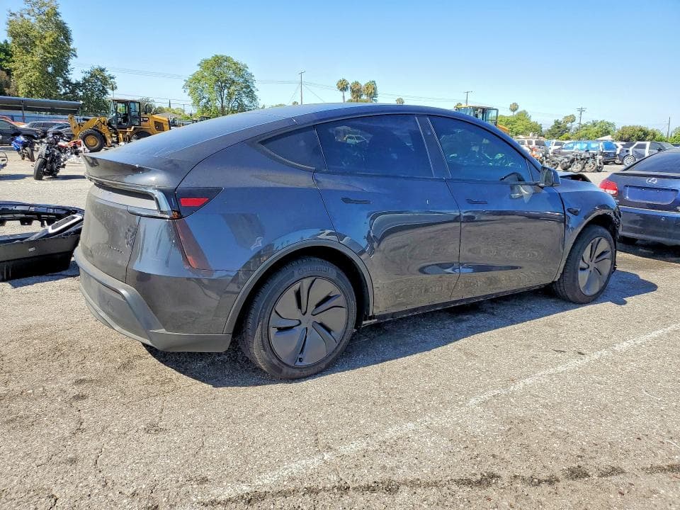 2026 TESLA MODEL Y 3